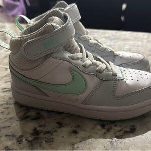 Nike Kids' White and Mint Sneakers
